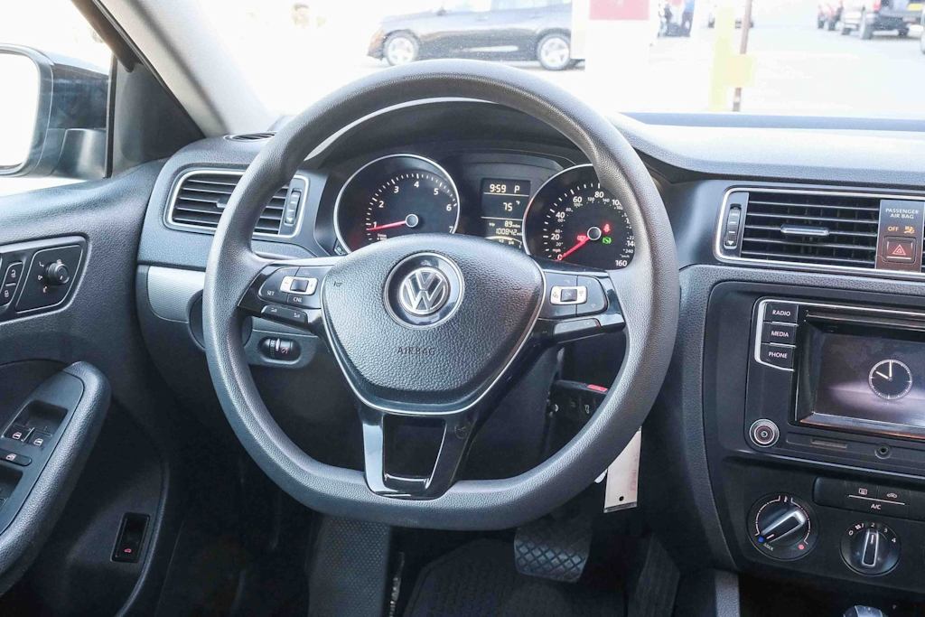 Thumbnail: 2018 Volkswagen Jetta - 8