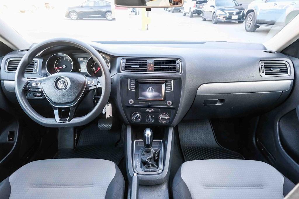 Thumbnail: 2018 Volkswagen Jetta - 2