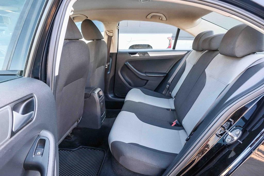 Thumbnail: 2018 Volkswagen Jetta - 11