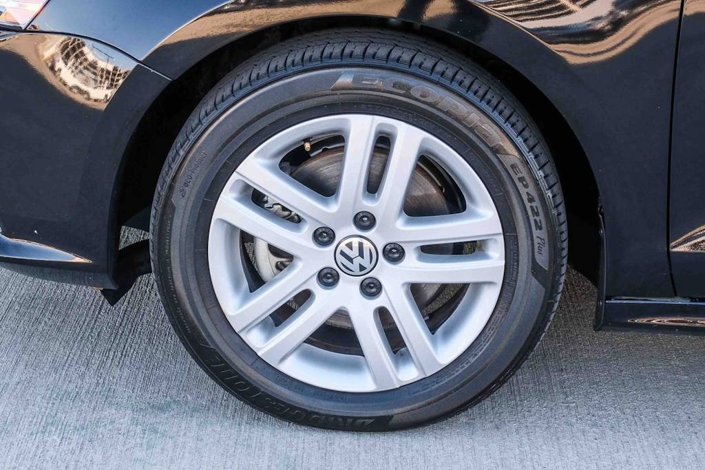 Thumbnail: 2018 Volkswagen Jetta - 20