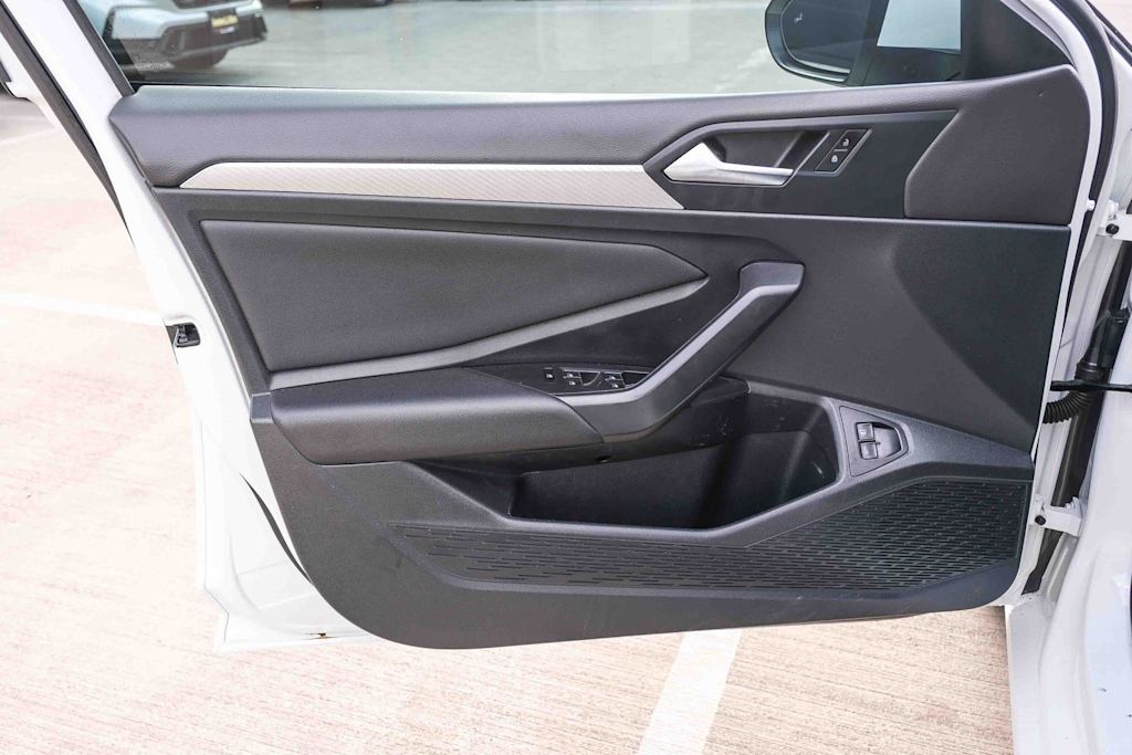 Thumbnail: 2021 Volkswagen Jetta - 26