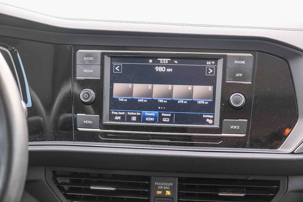 Thumbnail: 2021 Volkswagen Jetta - 24