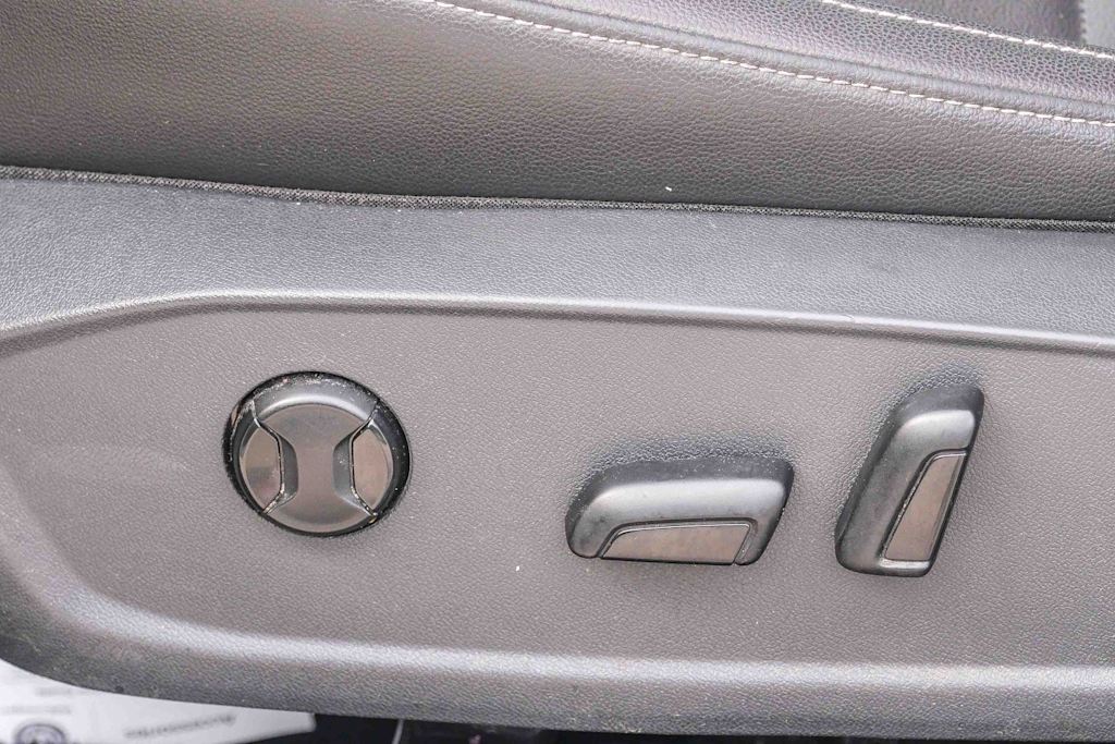 Thumbnail: 2021 Volkswagen Jetta - 27