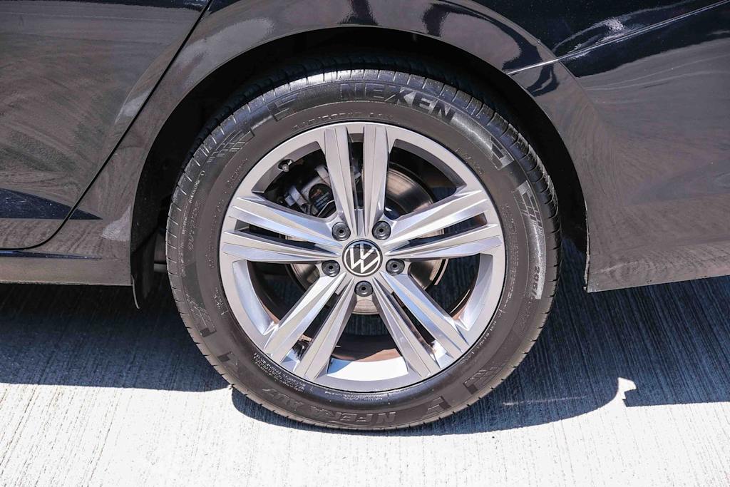 Thumbnail: 2024 Volkswagen Jetta - 7