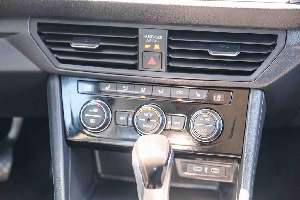 Thumbnail: 2024 Volkswagen Jetta - 23