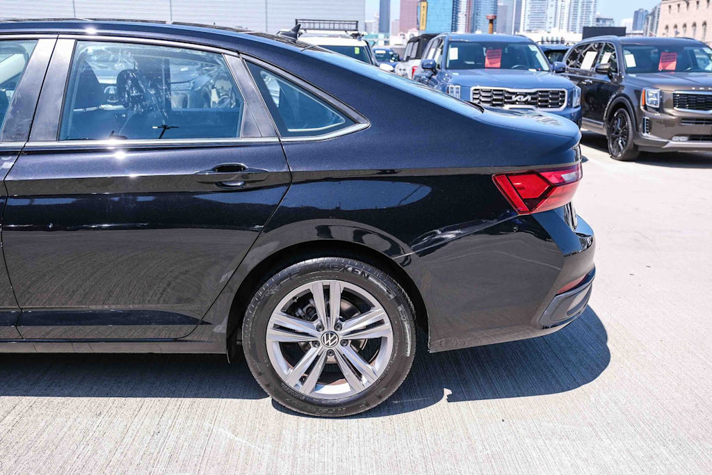 Thumbnail: 2024 Volkswagen Jetta - 6