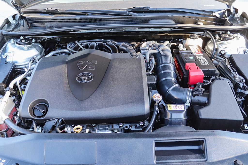 2019 Toyota Camry XSE 7