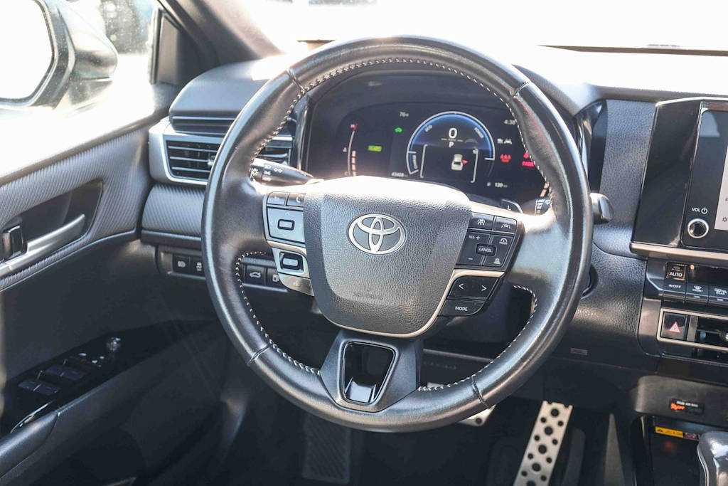 Thumbnail: 2025 Toyota Camry - 2