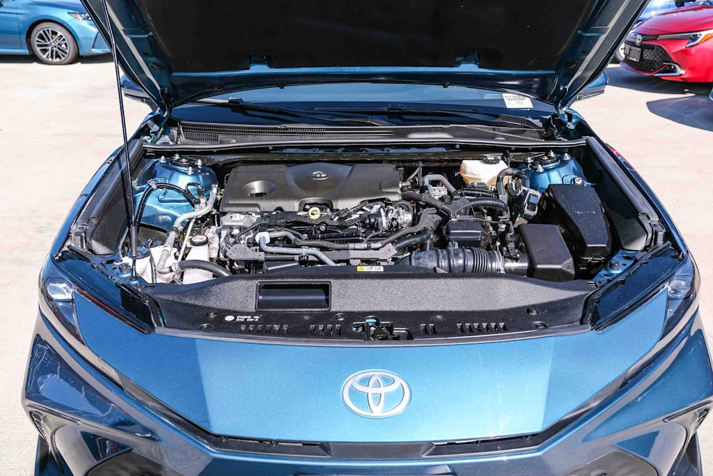 Thumbnail: 2025 Toyota Camry - 8