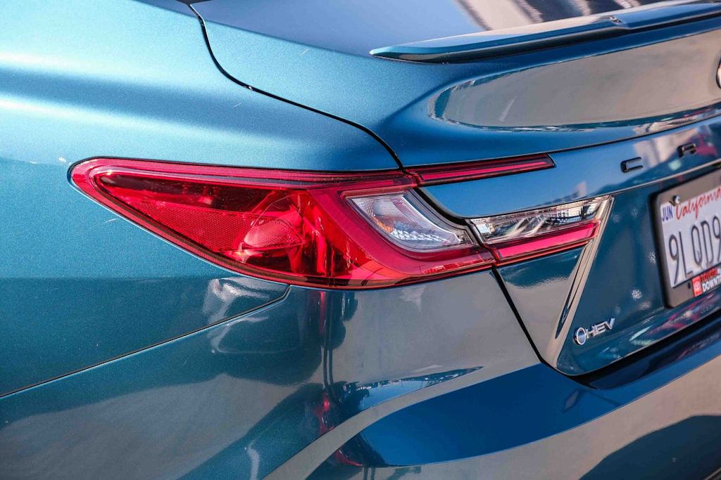 Thumbnail: 2025 Toyota Camry - 18