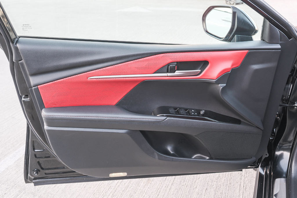 Thumbnail: 2025 Toyota Camry - 27