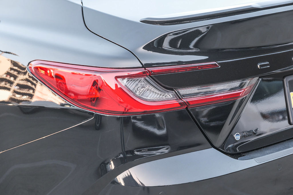 Thumbnail: 2025 Toyota Camry - 19
