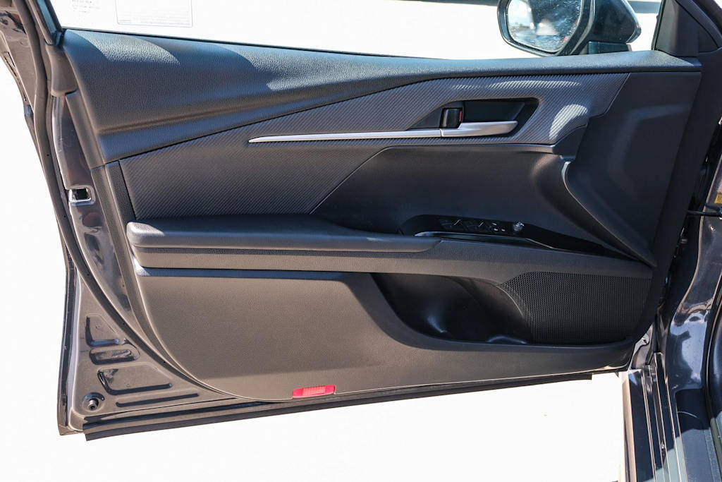 Thumbnail: 2025 Toyota Camry - 22