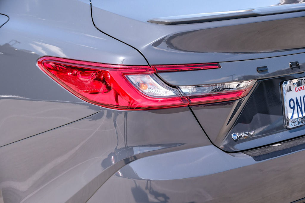 Thumbnail: 2025 Toyota Camry - 17