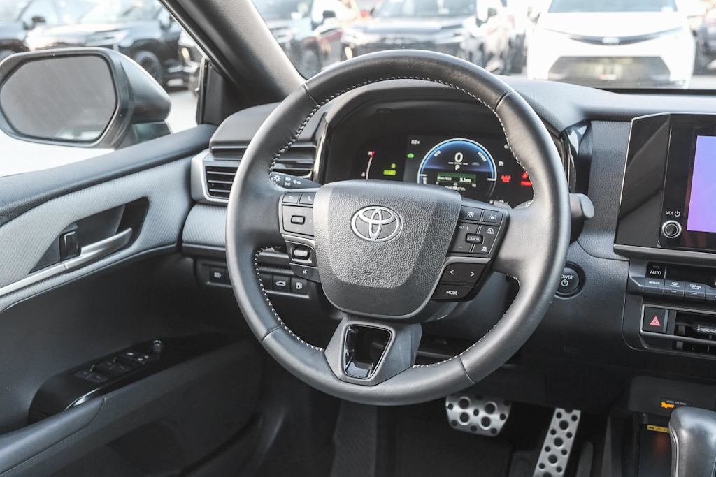 Thumbnail: 2025 Toyota Camry - 8