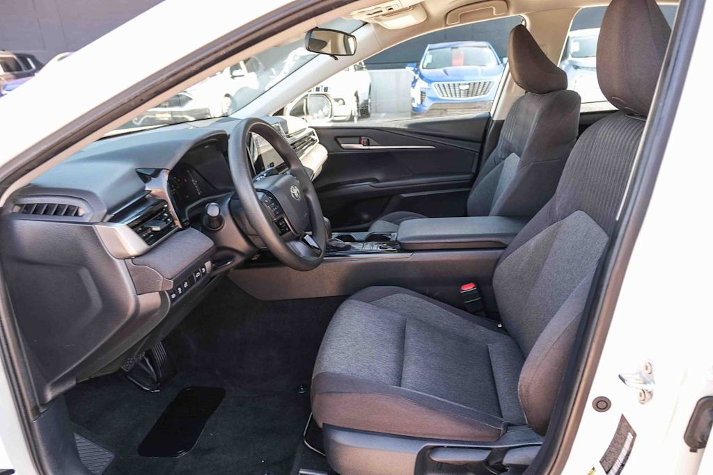 Thumbnail: 2025 Toyota Camry - 10