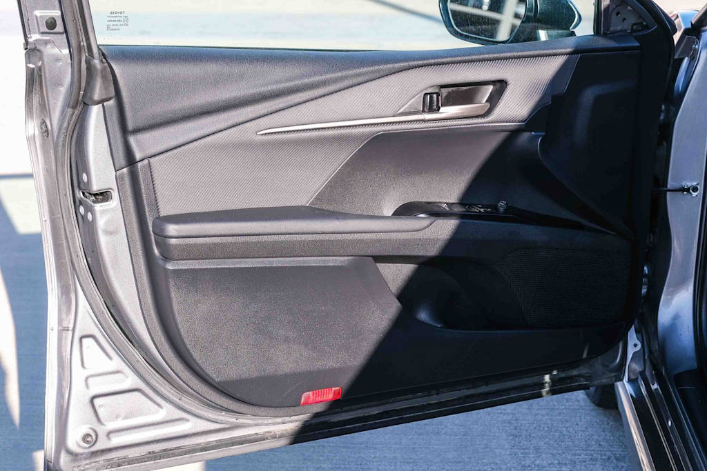 Thumbnail: 2025 Toyota Camry - 25