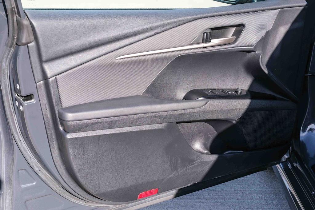 Thumbnail: 2025 Toyota Camry - 25