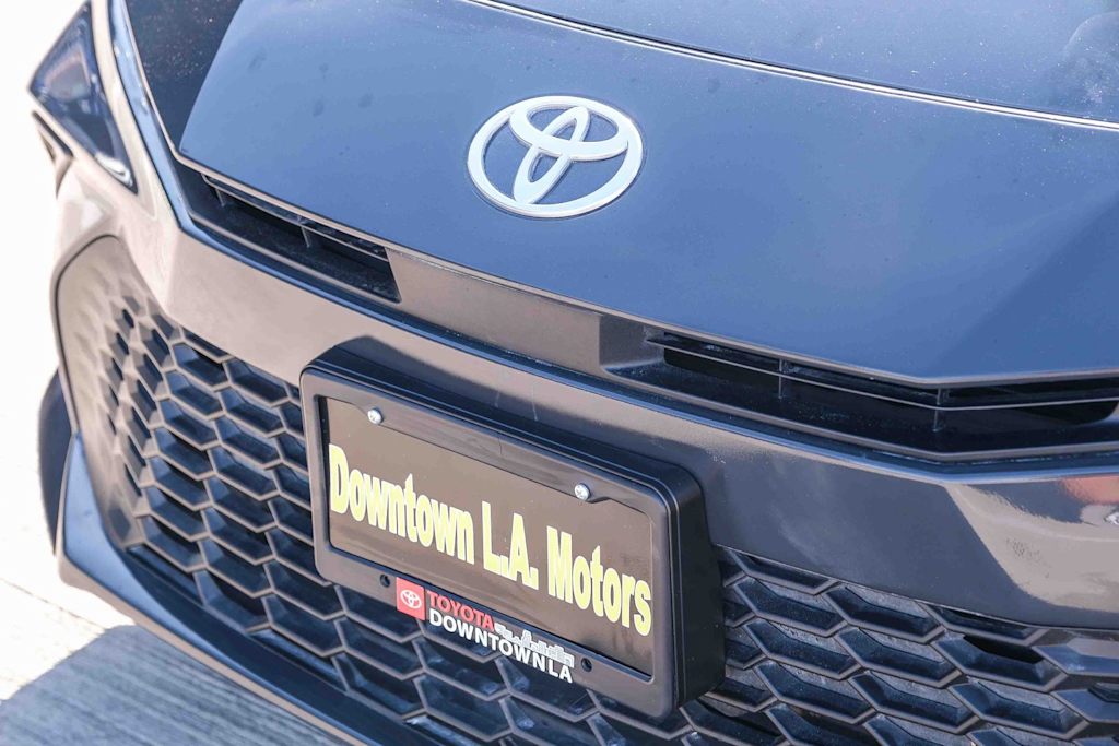 Thumbnail: 2025 Toyota Camry - 6
