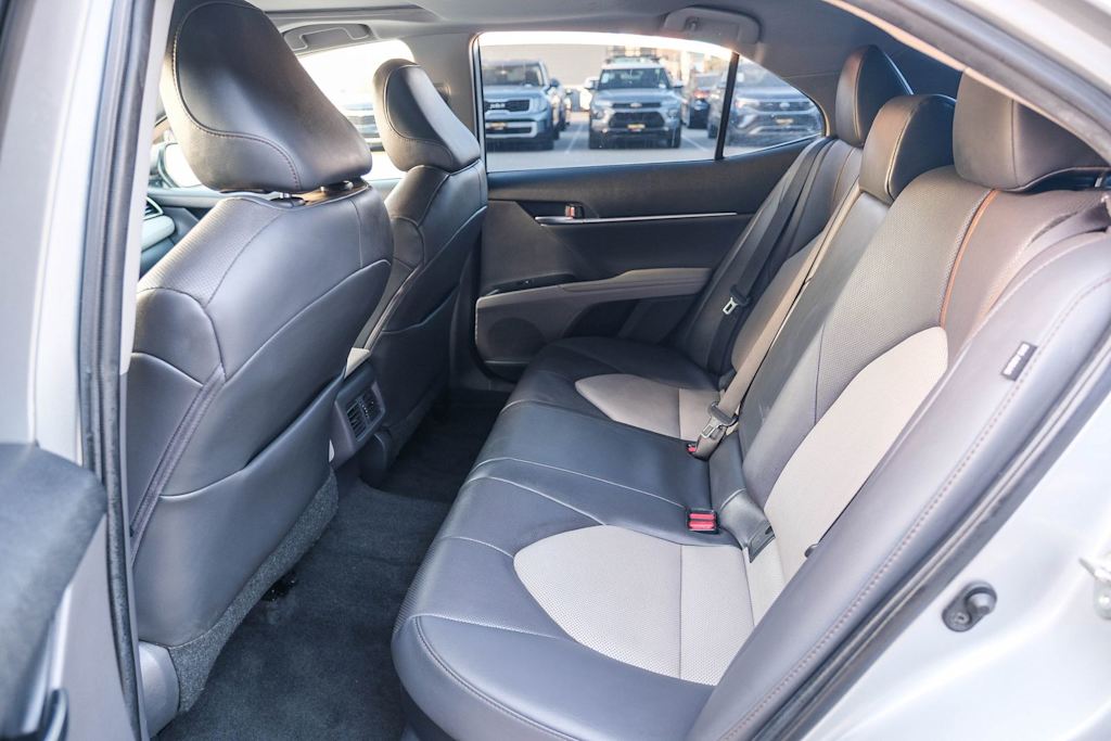 Thumbnail: 2020 Toyota Camry - 12