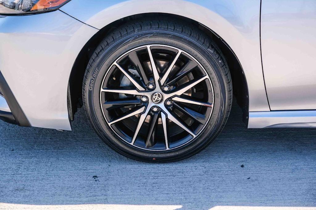 Thumbnail: 2022 Toyota Camry - 19