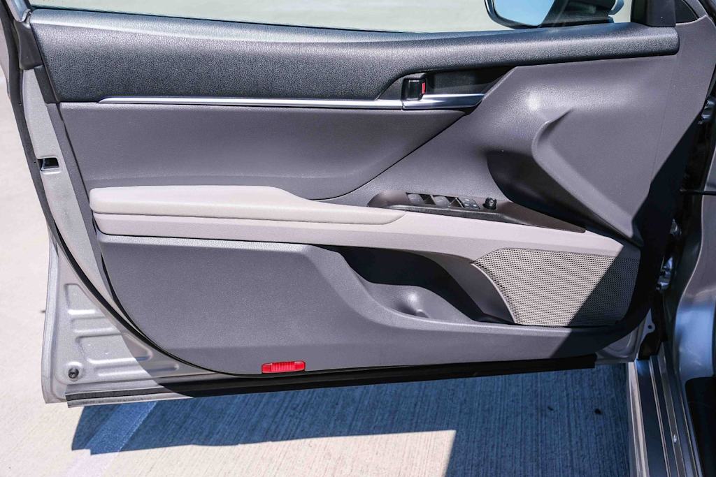 Thumbnail: 2022 Toyota Camry - 25