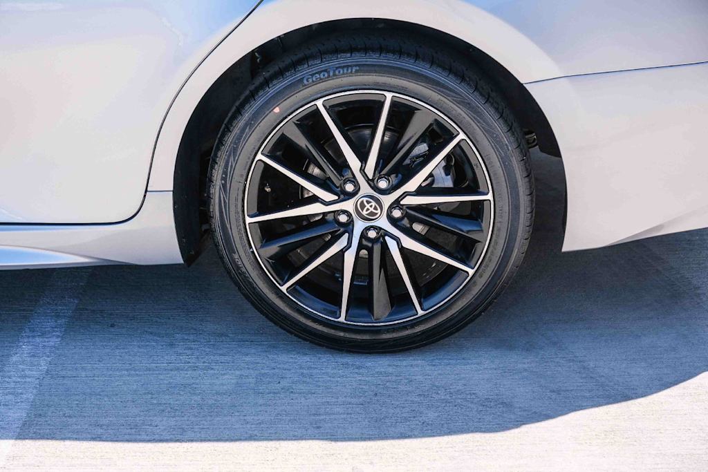 Thumbnail: 2022 Toyota Camry - 6