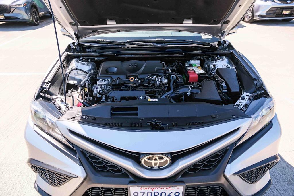 Thumbnail: 2022 Toyota Camry - 7