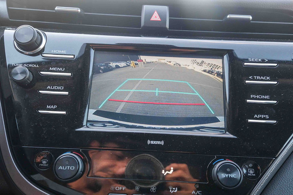 Thumbnail: 2020 Toyota Camry - 28