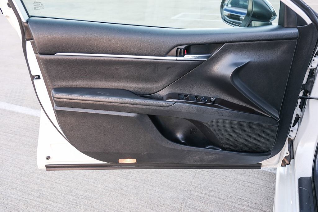 Thumbnail: 2022 Toyota Camry - 26