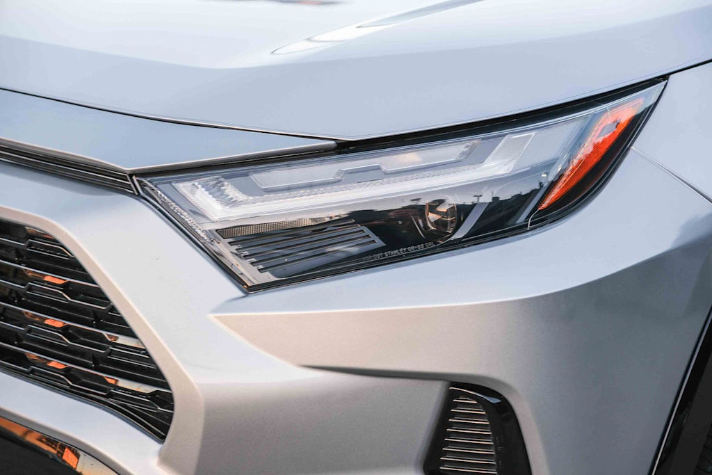 Thumbnail: 2023 Toyota RAV4 - 22