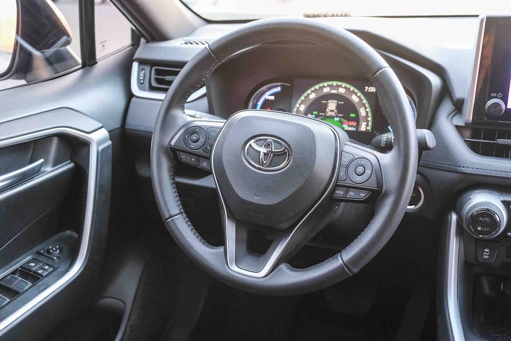Thumbnail: 2023 Toyota RAV4 - 9