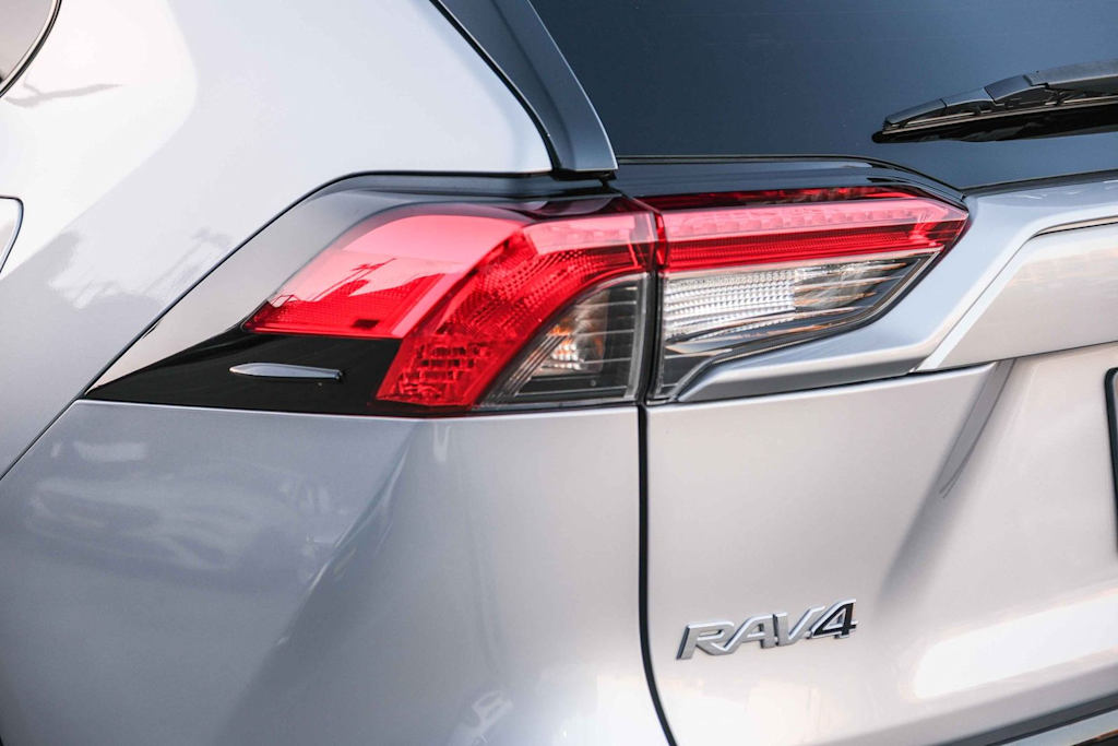 Thumbnail: 2023 Toyota RAV4 - 19