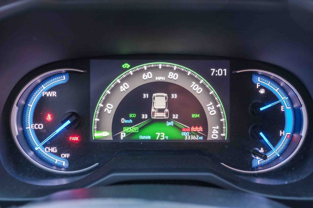Thumbnail: 2023 Toyota RAV4 - 15