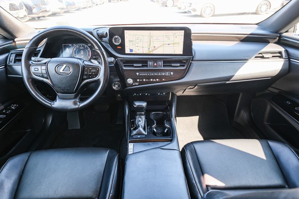 Thumbnail: 2023 Lexus ES - 2