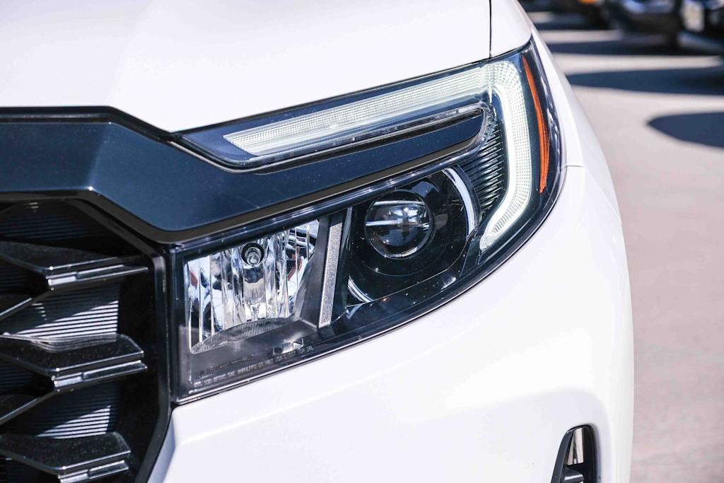 Thumbnail: 2023 Honda Passport - 22