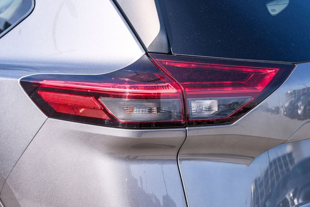 Thumbnail: 2023 Nissan Rogue - 19