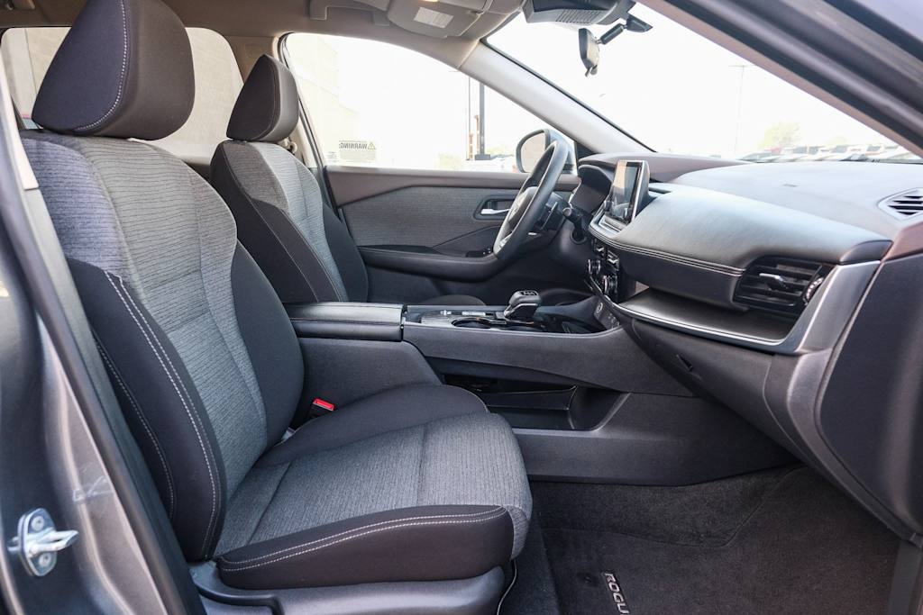 Thumbnail: 2023 Nissan Rogue - 9