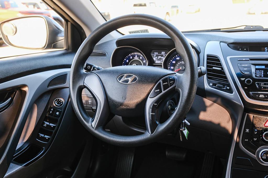 Thumbnail: 2016 Hyundai Elantra - 13
