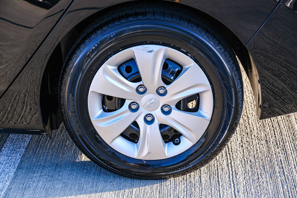 Thumbnail: 2016 Hyundai Elantra - 7