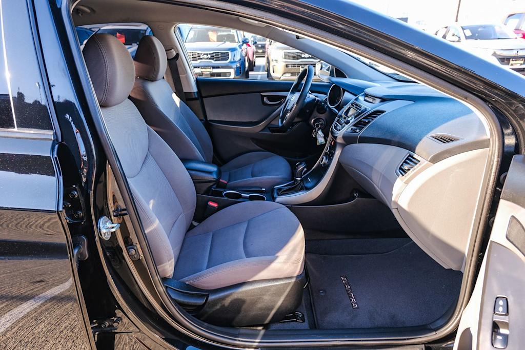 Thumbnail: 2016 Hyundai Elantra - 10