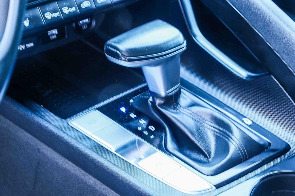 Thumbnail: 2022 Hyundai Elantra - 13