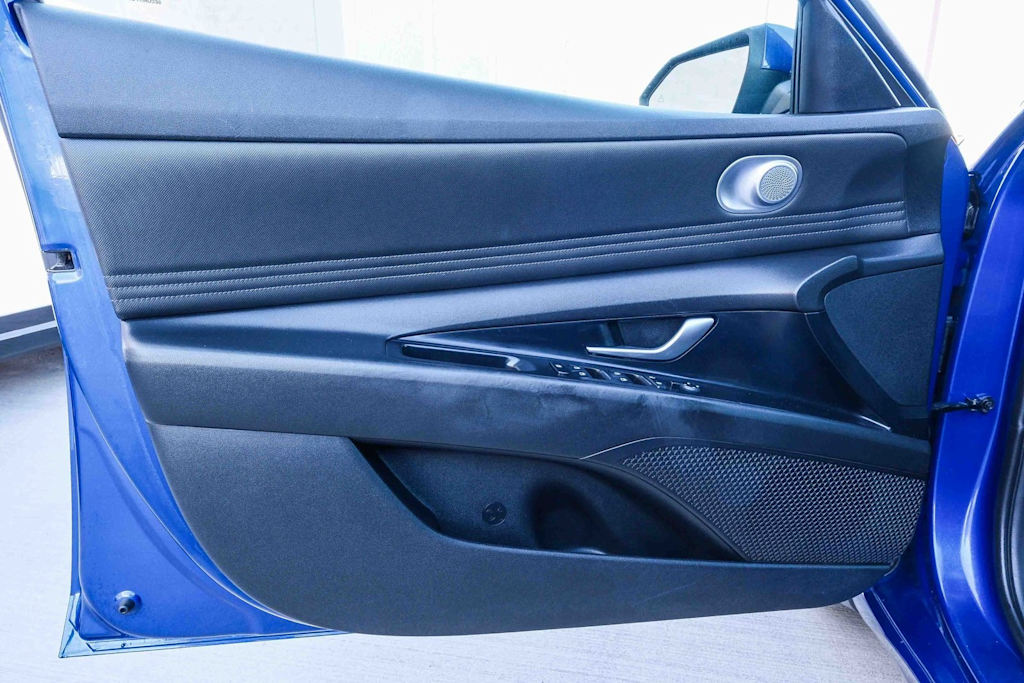 Thumbnail: 2022 Hyundai Elantra - 26