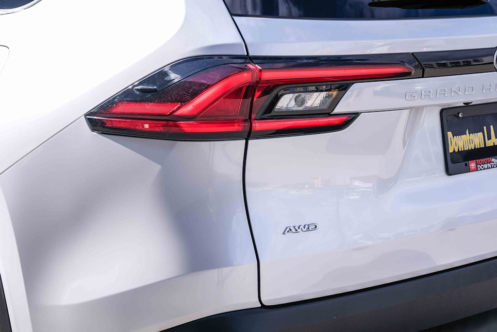 Thumbnail: 2025 Toyota Grand Highlander - 18