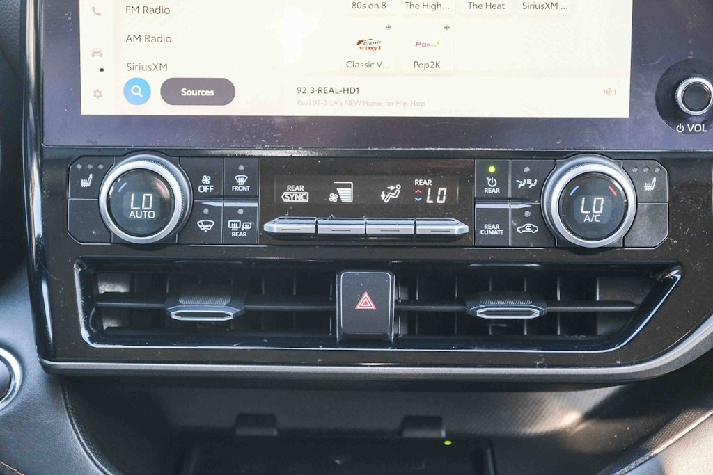 Thumbnail: 2023 Toyota Highlander - 20