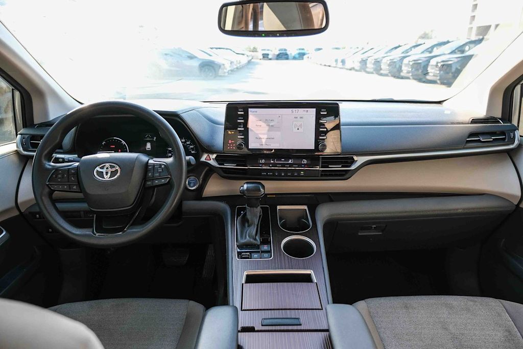 Thumbnail: 2024 Toyota Sienna - 2