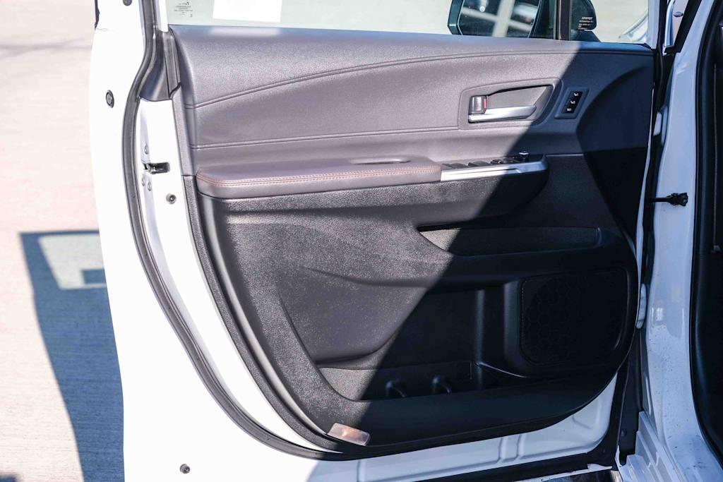 Thumbnail: 2024 Toyota Sienna - 27