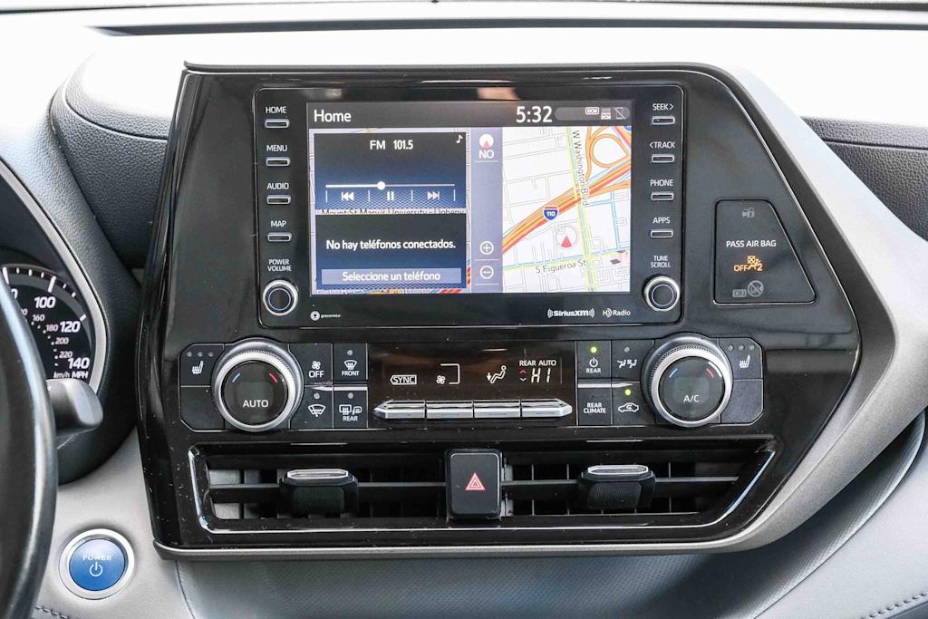 Thumbnail: 2021 Toyota Highlander - 12