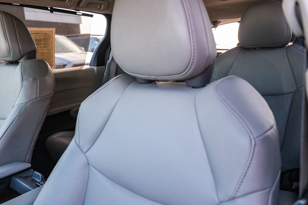 Thumbnail: 2024 Toyota Sienna - 25