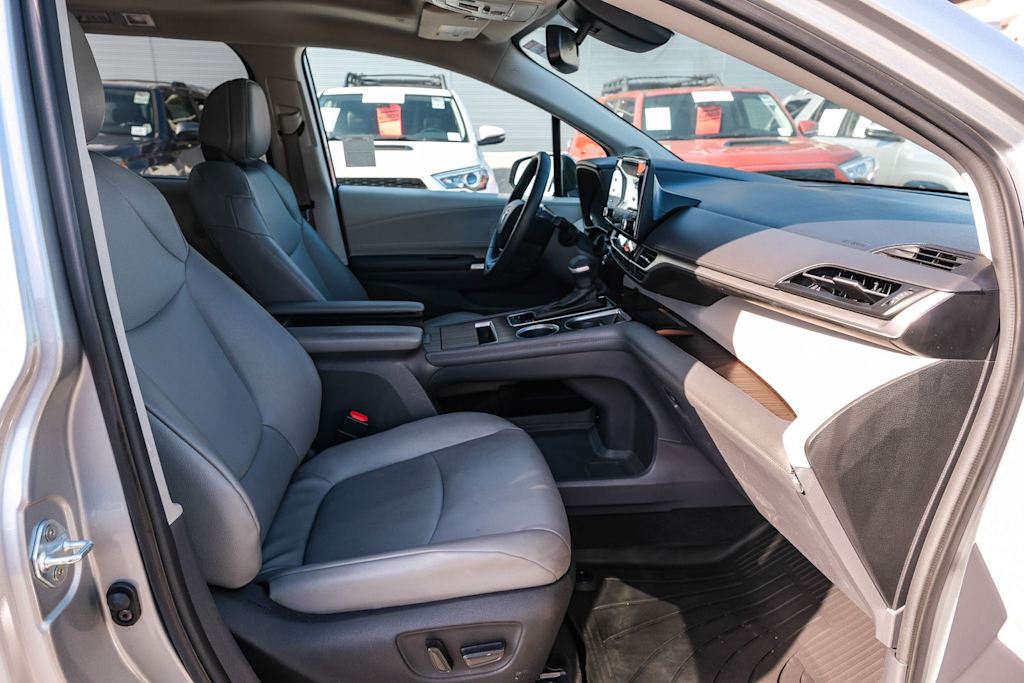 Thumbnail: 2024 Toyota Sienna - 10